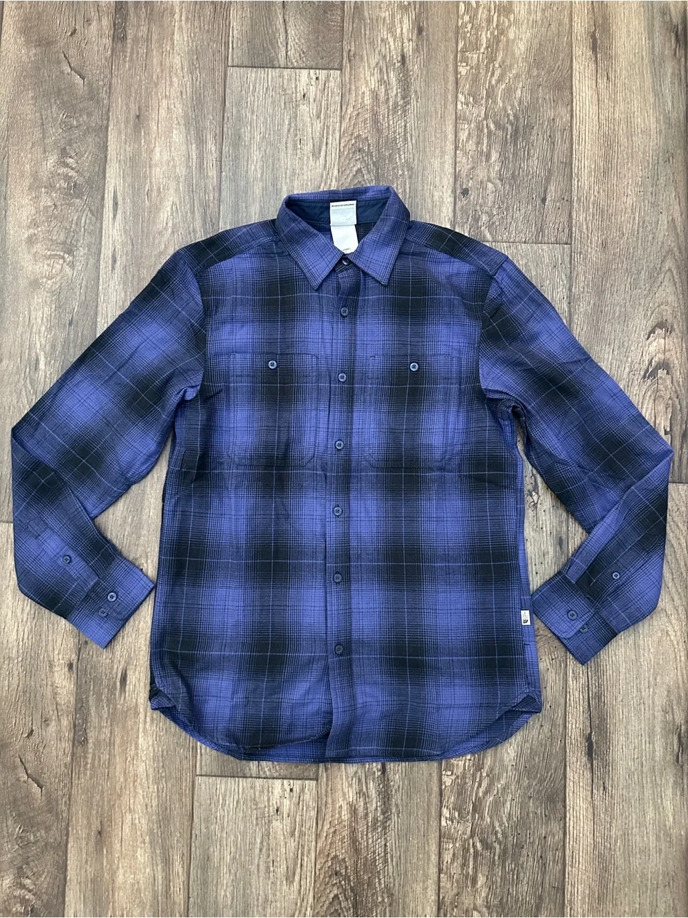 The North Face Organic Flannel Shirt Men’s Size S Purple